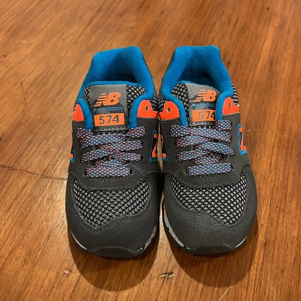 New Balance KL5749OI 574 Shoes Sneakers new Boys Girls Toddlers Size 5